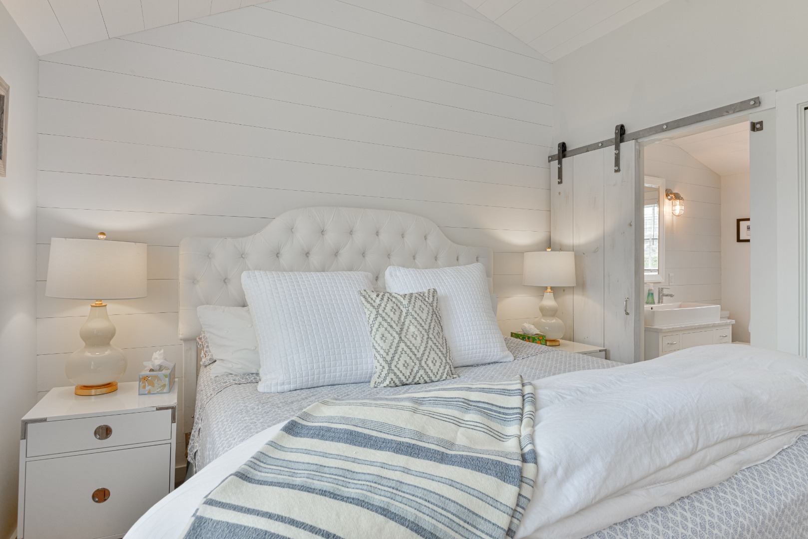 8 East Dover Street Nantucket, MA 02554 - Photo 17 of 28