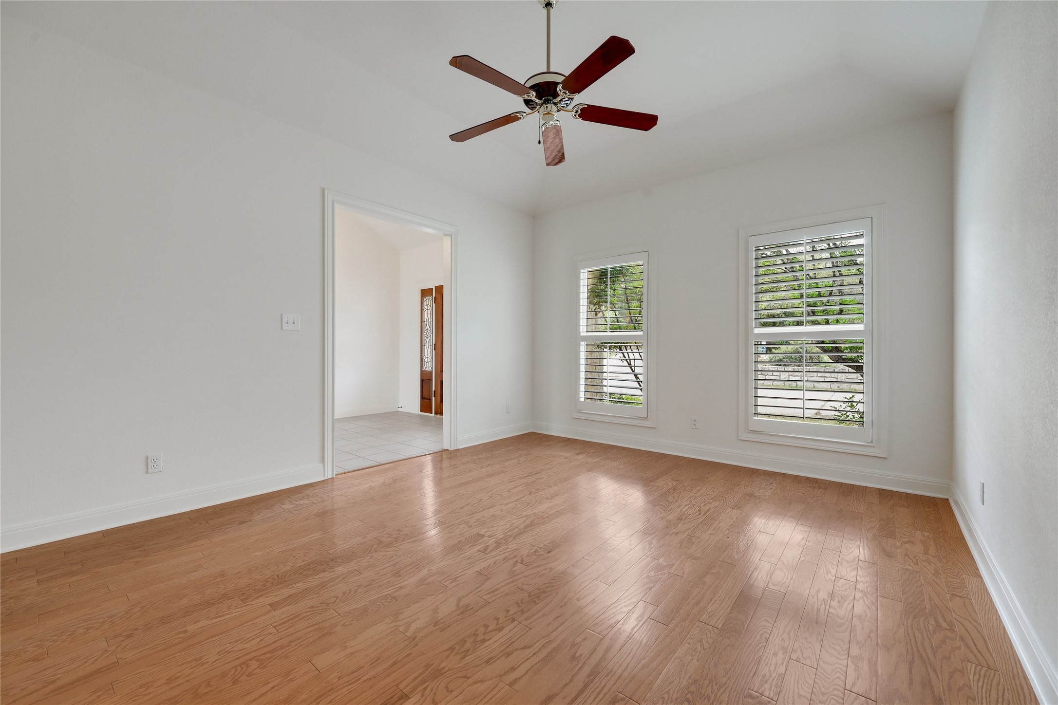 21604 Arrowhead Point Lago Vista, TX 78645 - Photo 16 of 40 Bonus space that was designed to be turned into a bedroom. Ask listing agent how!