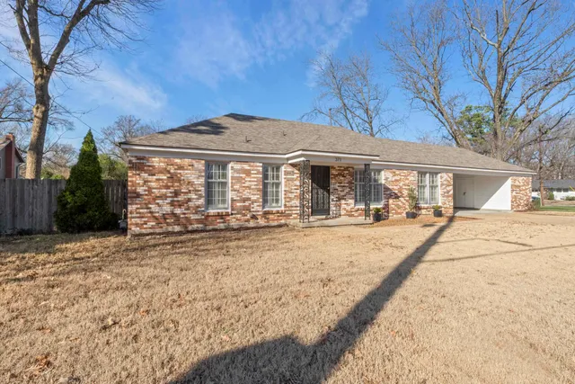 $325,000 | 371 North Mendenhall Road, Memphis, TN 38117