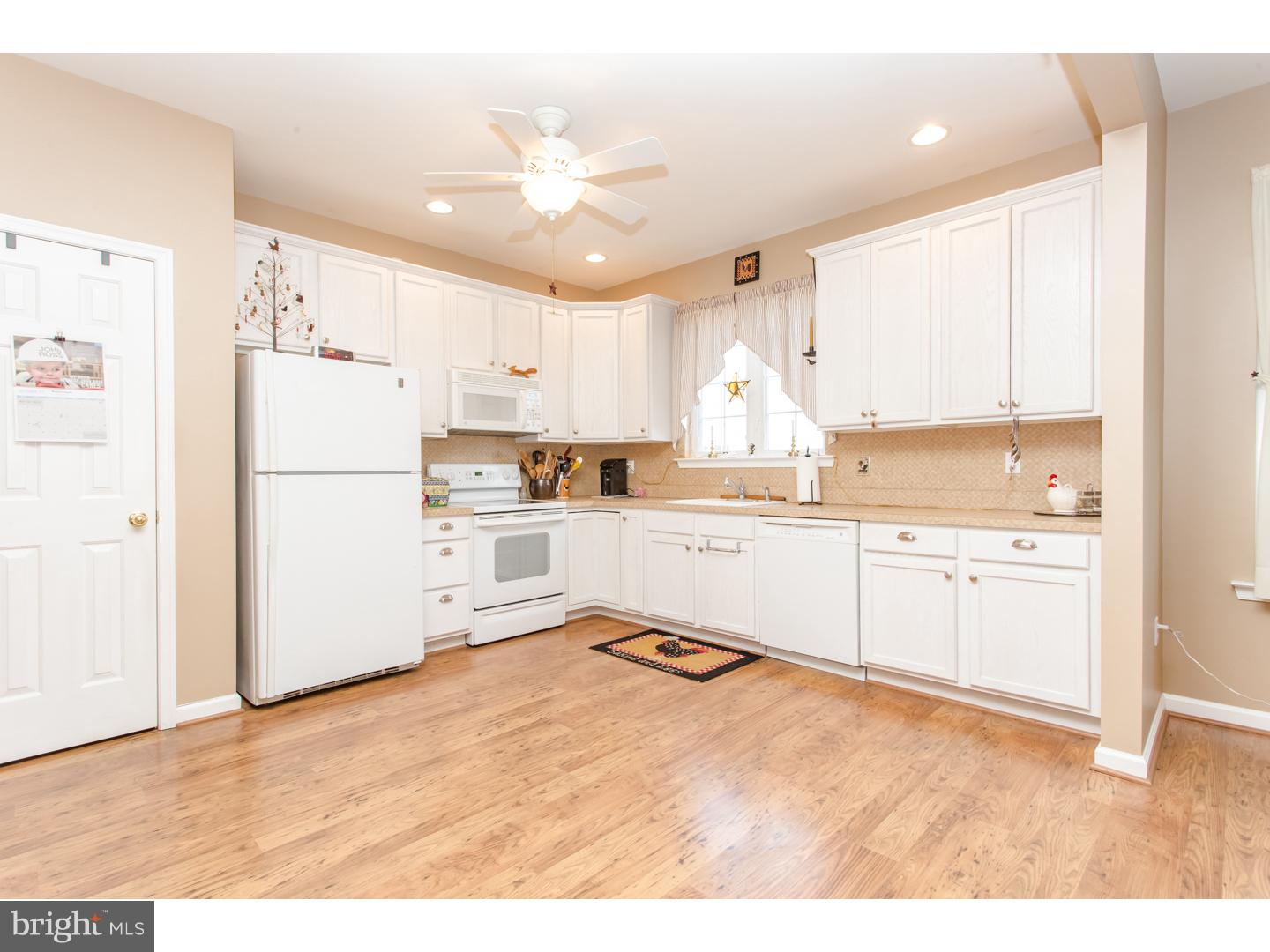 342 Apian Way Trappe, PA 19426 - Photo 5 of 23