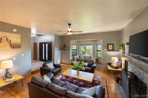 $798,000 | 27808 Alpen Drive, Lake Arrowhead, CA 92352
