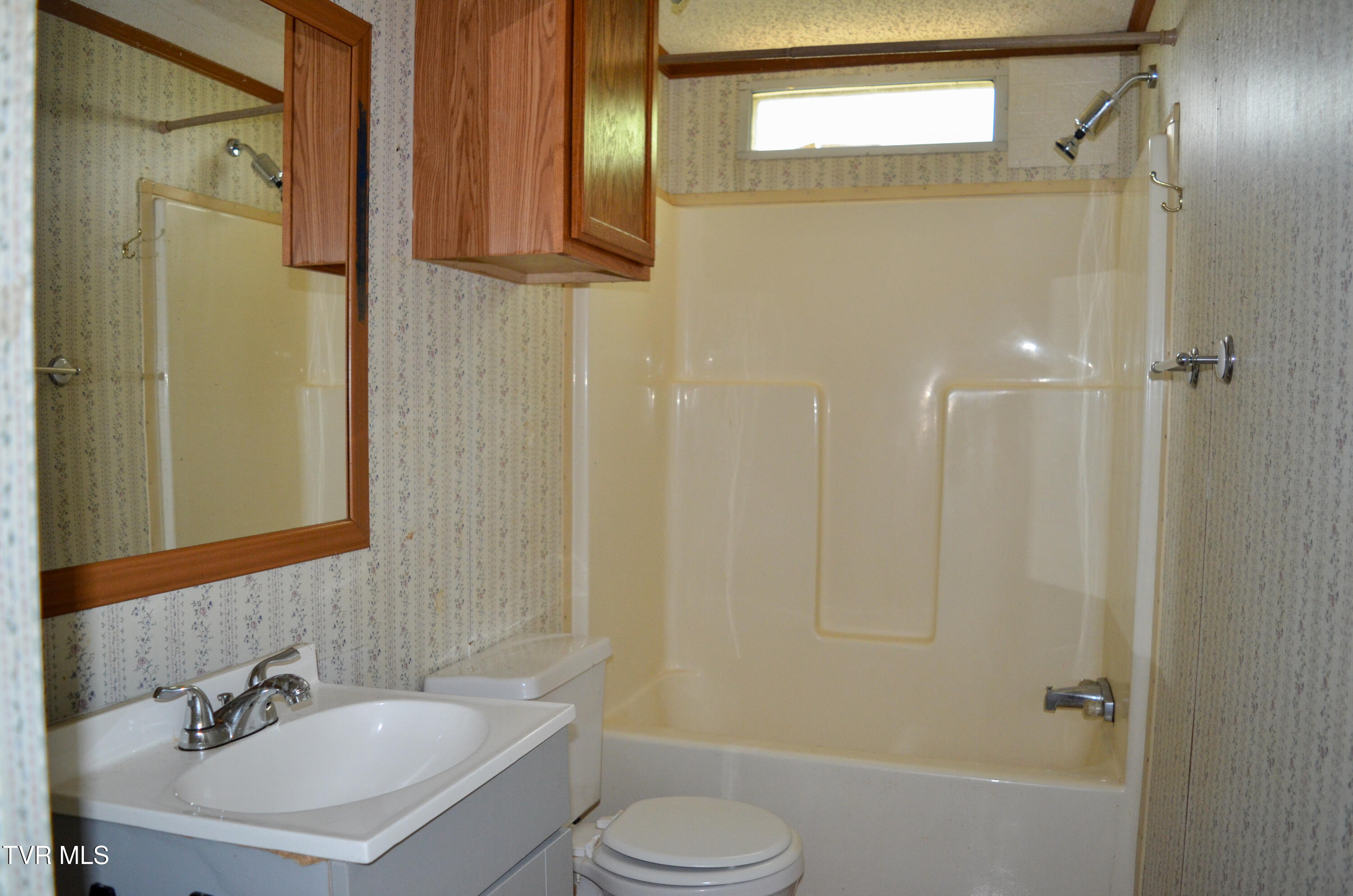 124 Browning Road Telford, TN 37690 - Photo 11 of 31 DSC_6189