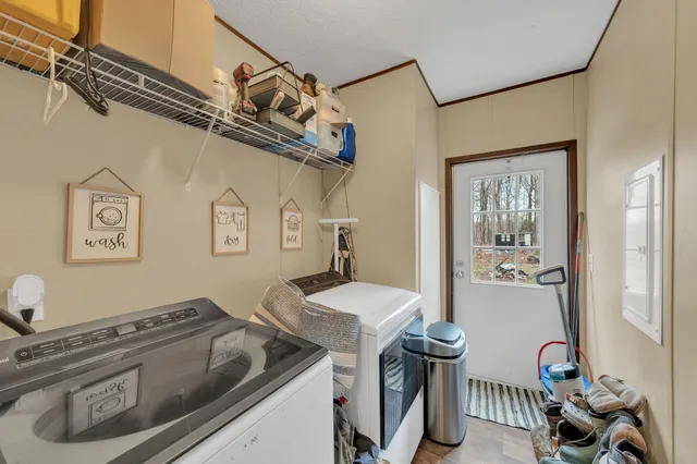 $389,900 | 6126 Calvin Potts Road, Primm Springs, TN 38476