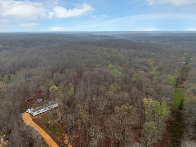 $389,900 | 6126 Calvin Potts Road, Primm Springs, TN 38476