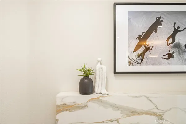 $2,188,800 | 11 Thunder Trail, Unit 6, Irvine, CA 92614