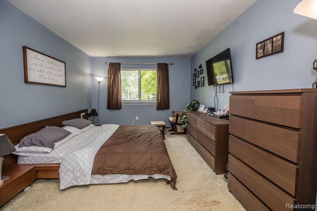 41711 Utica Road Sterling Heights, MI 48313 - Photo 48 of 65 7E8A1542.jpg