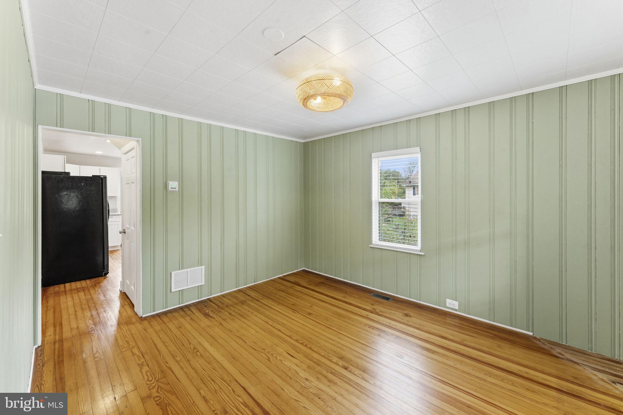1010 Pleasant Valley Road Westminster, MD 21158 - Photo 8 of 33 Gallery Image 8