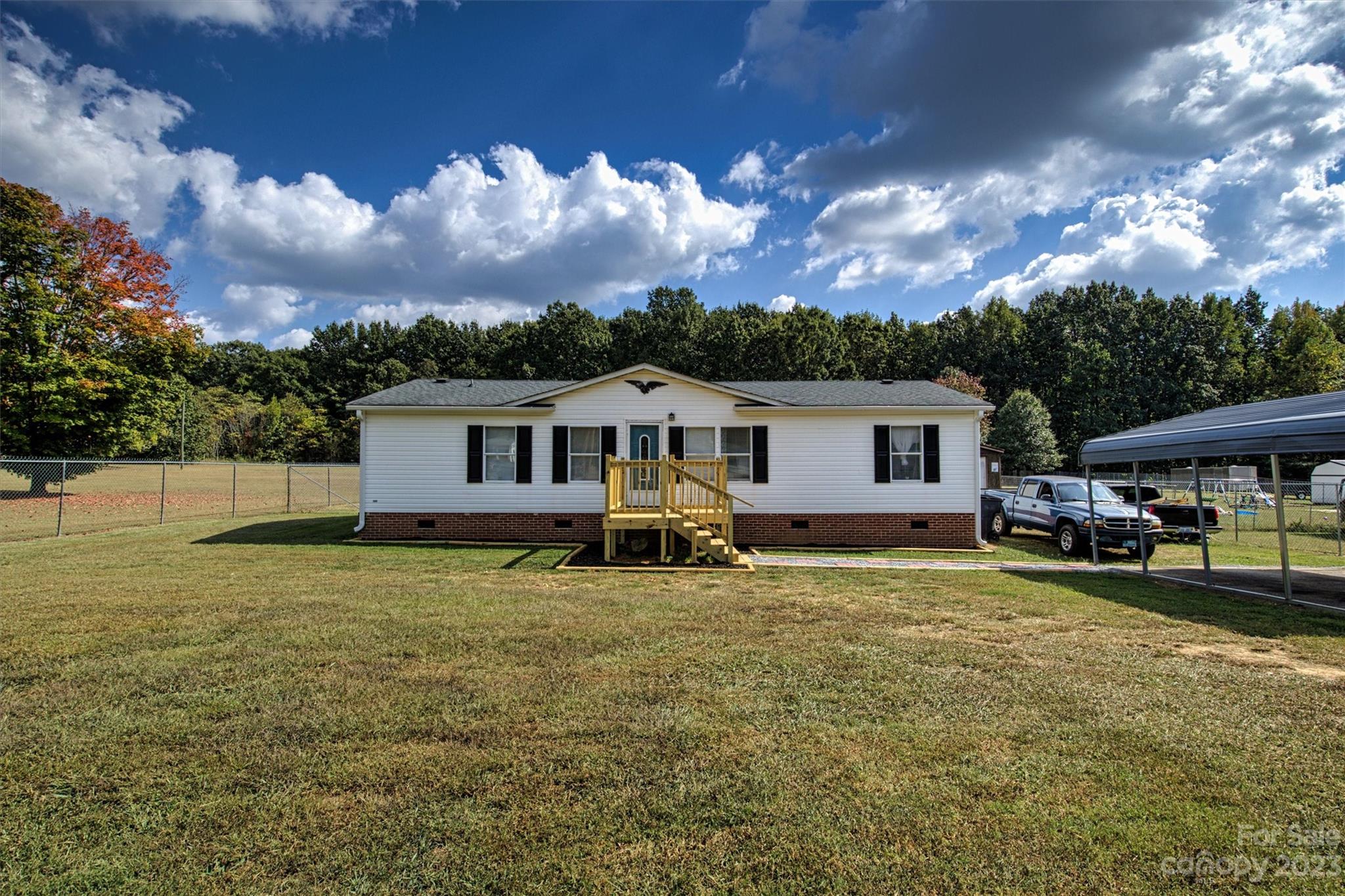 1802 Martin Road Kings Mountain, NC 28086 - Photo 3 of 32 Gallery Image 3
