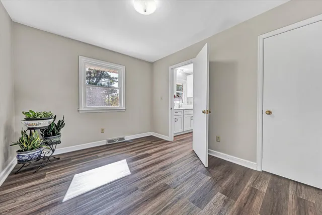 $329,950 | 509 Magnolia Road, Roanoke, VA 24019