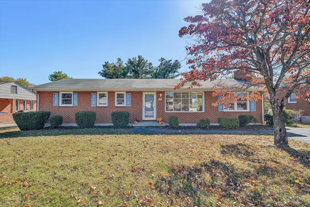 $329,950 | 509 Magnolia Road, Roanoke, VA 24019