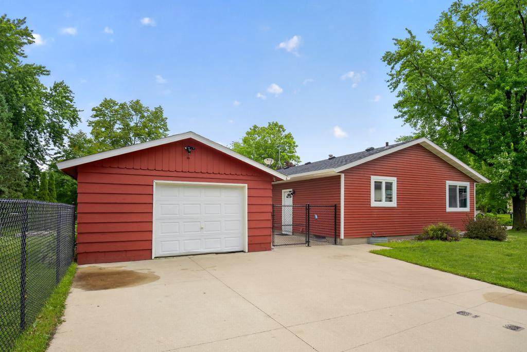 403 3rd Avenue Northeast Byron, MN 55920 - Photo 3 of 43