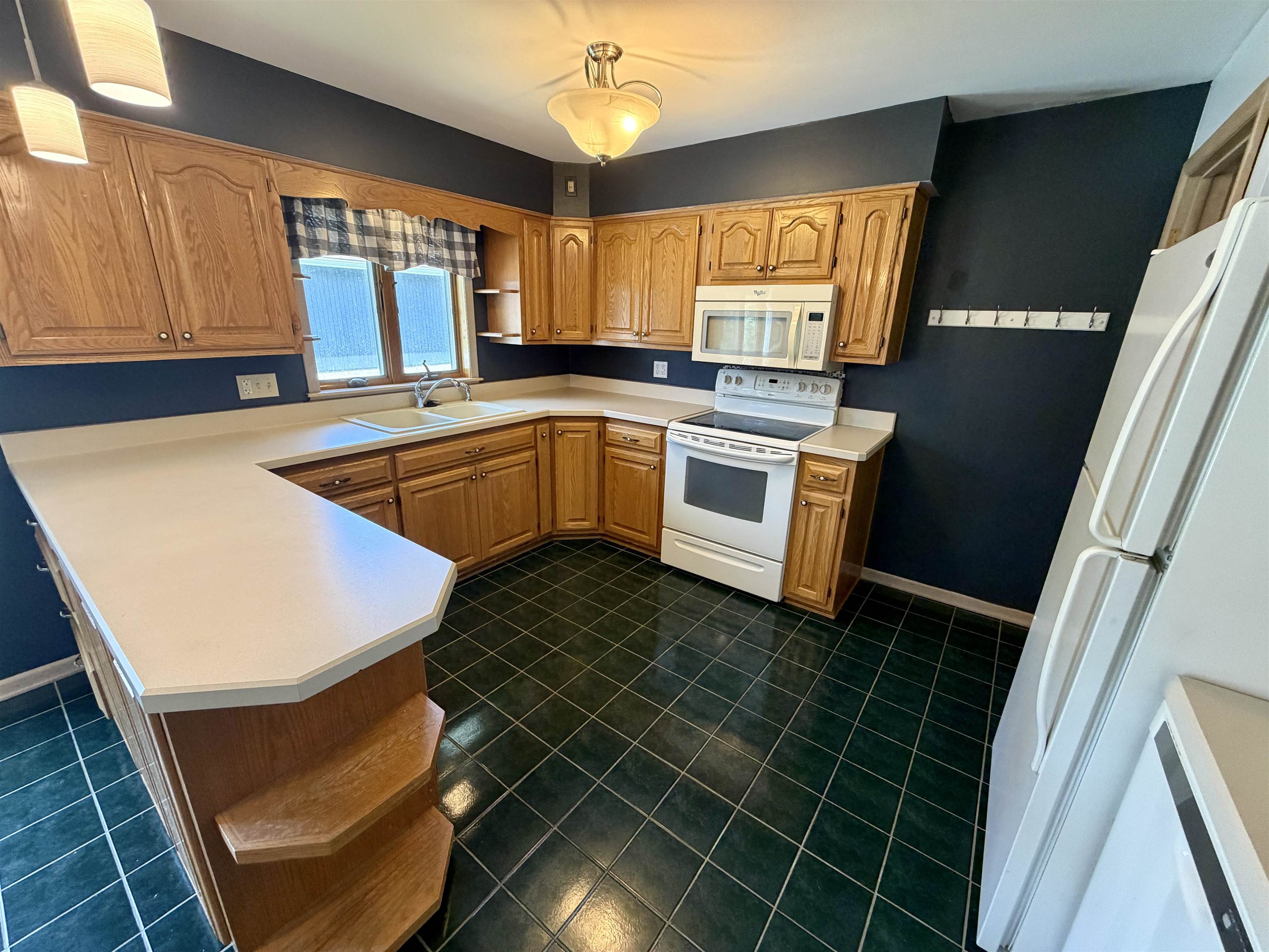 917 26th Street Monroe, WI 53566 - Photo 17 of 38