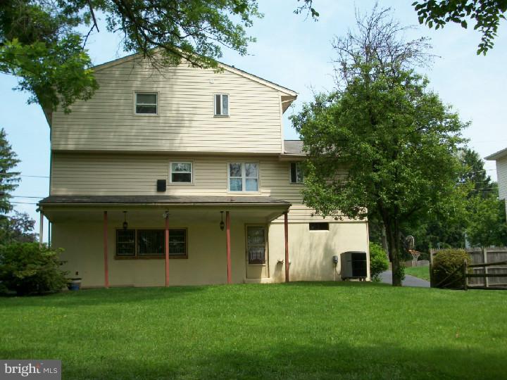 1273 Dennis Road Southampton, PA 18966 - Photo 12 of 12 Exterior Back