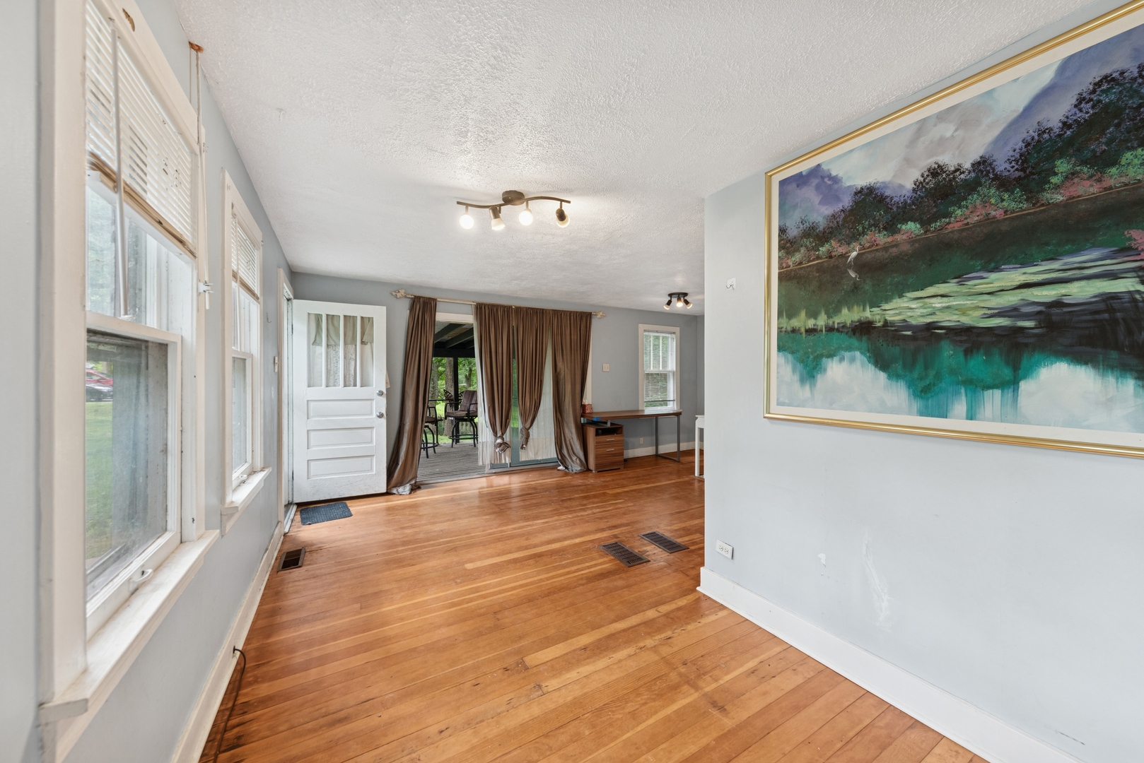 38554 Lincoln Avenue Spring Grove, IL 60081 - Photo 6 of 13