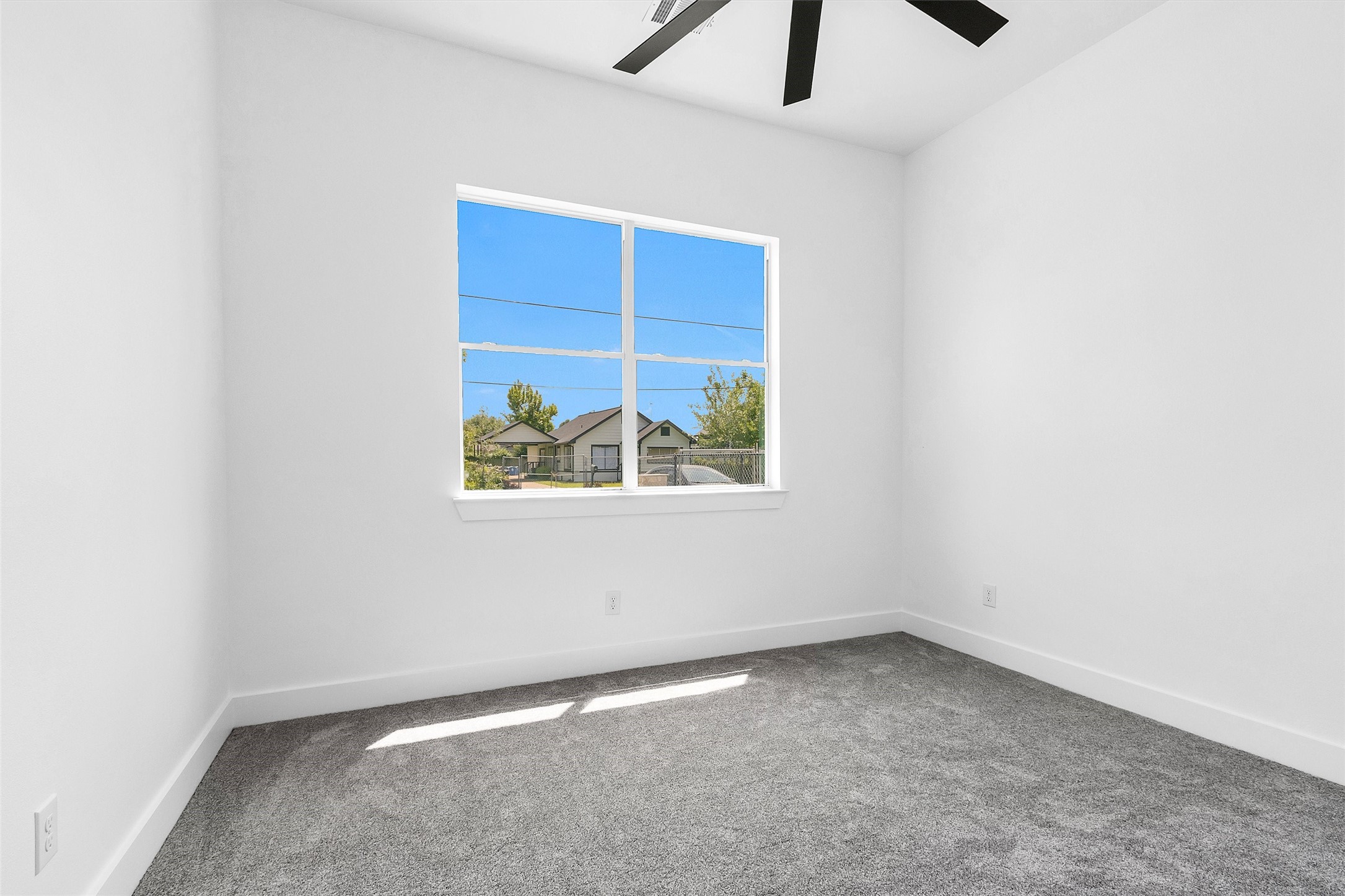 2007 King Street Houston, TX 77026 - Photo 6 of 40