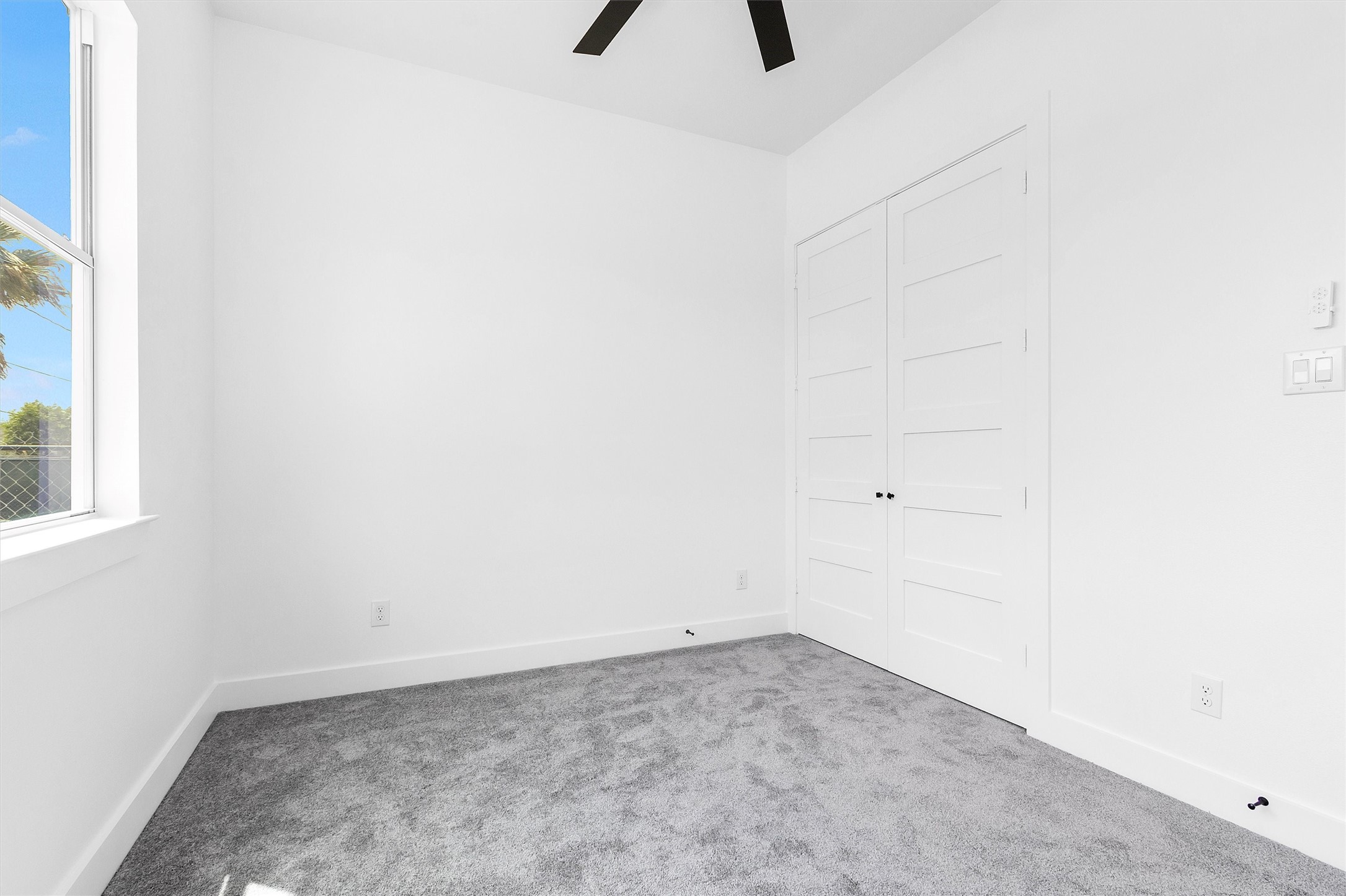 2007 King Street Houston, TX 77026 - Photo 8 of 40