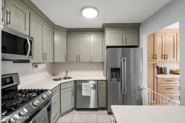 $475,000 | 20 Arrowsmith Court, Unit 26, Matawan, NJ 07747