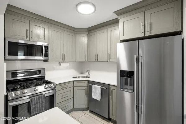 $475,000 | 20 Arrowsmith Court, Unit 26, Matawan, NJ 07747