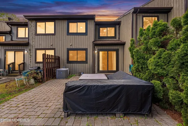 $475,000 | 20 Arrowsmith Court, Unit 26, Matawan, NJ 07747