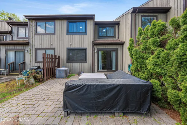 $475,000 | 20 Arrowsmith Court, Unit 26, Matawan, NJ 07747