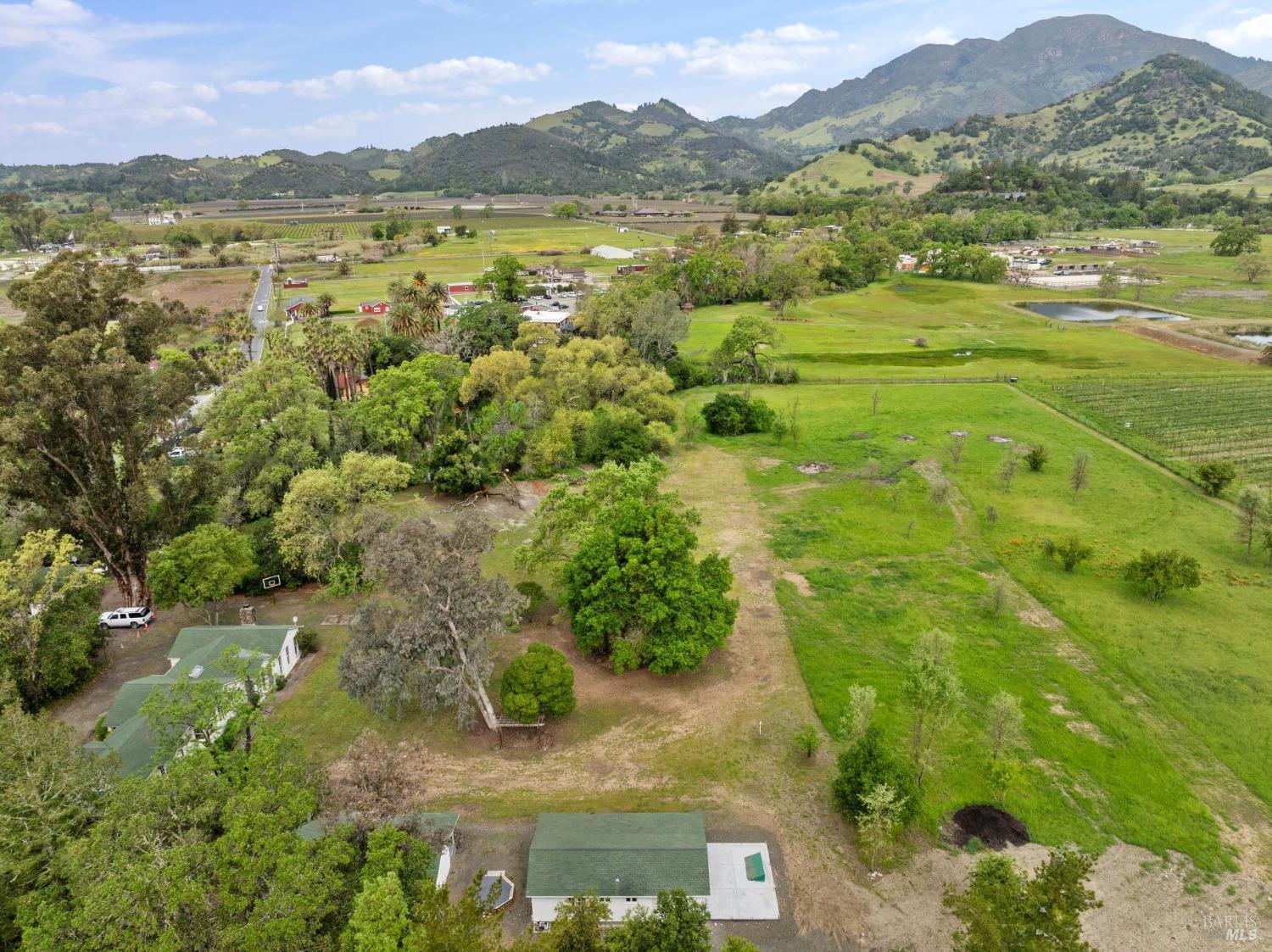3048 Myrtledale Road Calistoga, CA 94515 - Photo 8 of 36