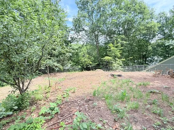 $110,000 | 117 Fuller Drive, Brattleboro, VT 05301