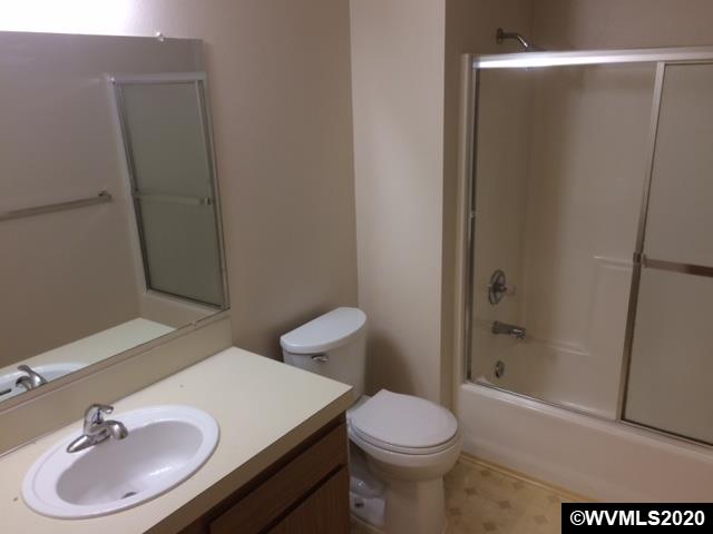 3694 Bell Road Northeast Salem, OR 97301 - Photo 15 of 20 Gallery Image 15