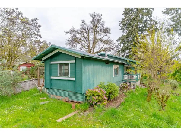$1,300,000 | 10425 Edmunson Drive Southeast, Salem, OR 97317
