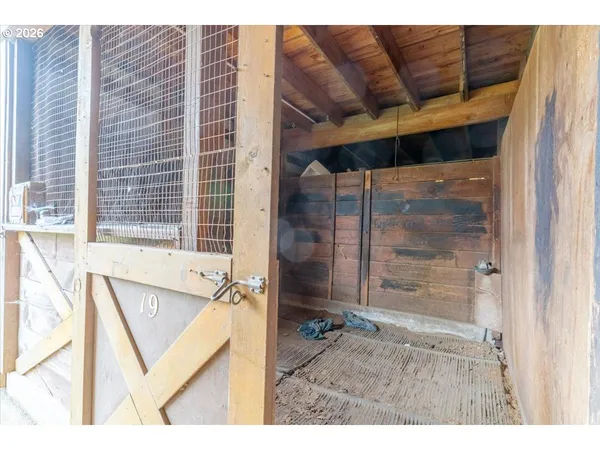 $1,300,000 | 10425 Edmunson Drive Southeast, Salem, OR 97317