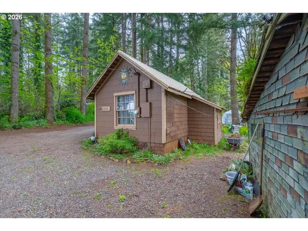 $1,300,000 | 10425 Edmunson Drive Southeast, Salem, OR 97317