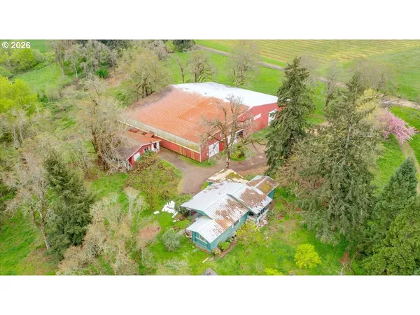 $1,300,000 | 10425 Edmunson Drive Southeast, Salem, OR 97317