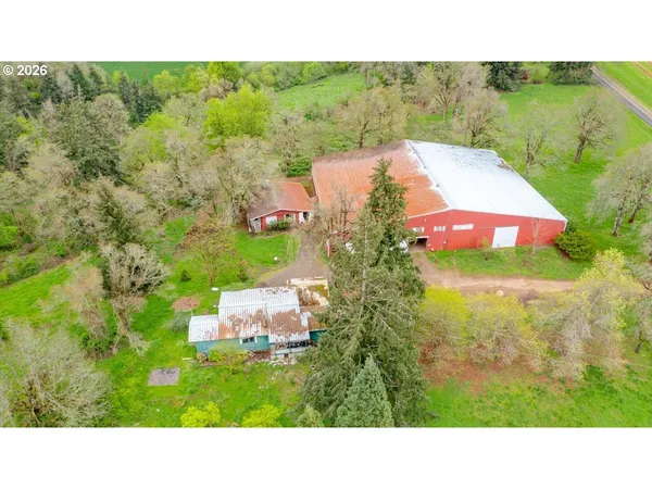 $1,300,000 | 10425 Edmunson Drive Southeast, Salem, OR 97317