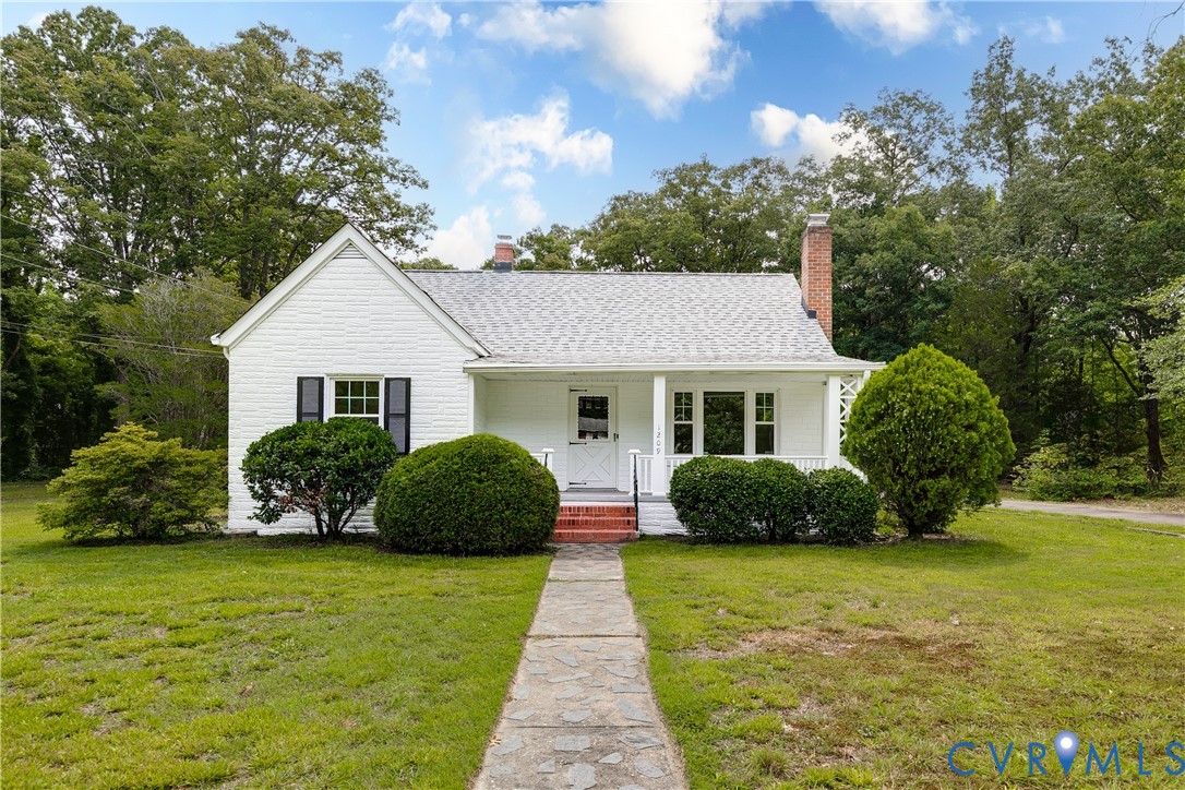 1209 Boroughbridge Road Richmond, VA 23225 - Photo 3 of 10