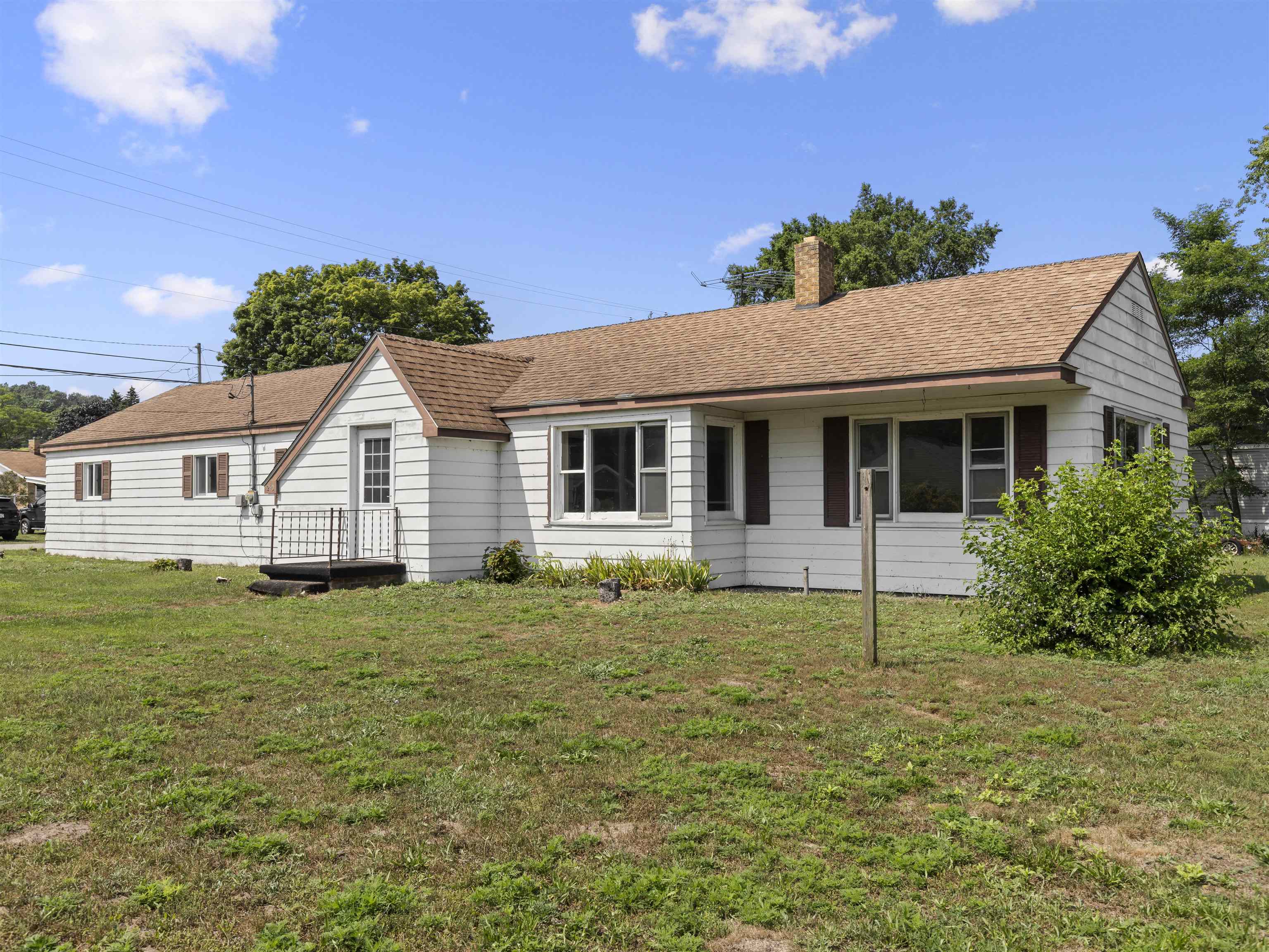 210 White Street Elberta, MI 49635 - Photo 1 of 28