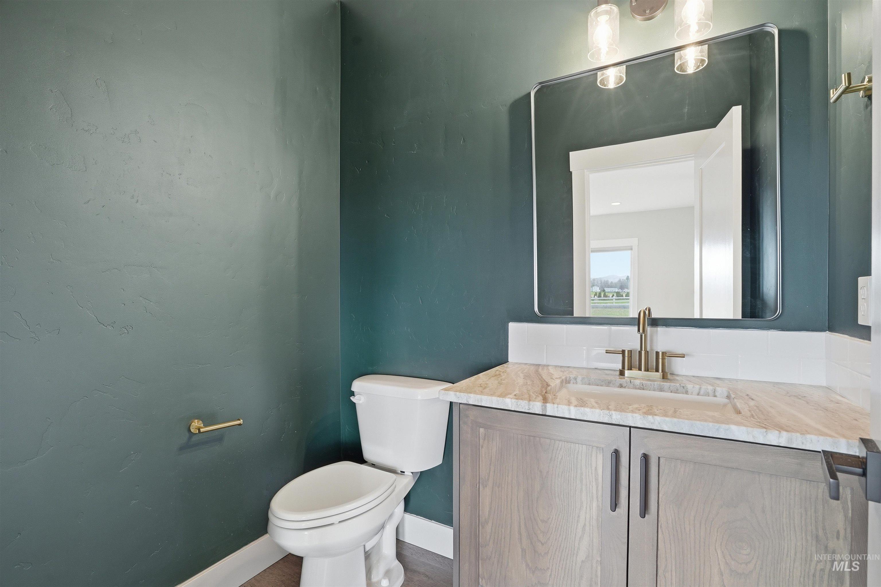 6617 Red Rock Road Marsing, ID 83639 - Photo 26 of 39 Bathroom with toilet and vanity