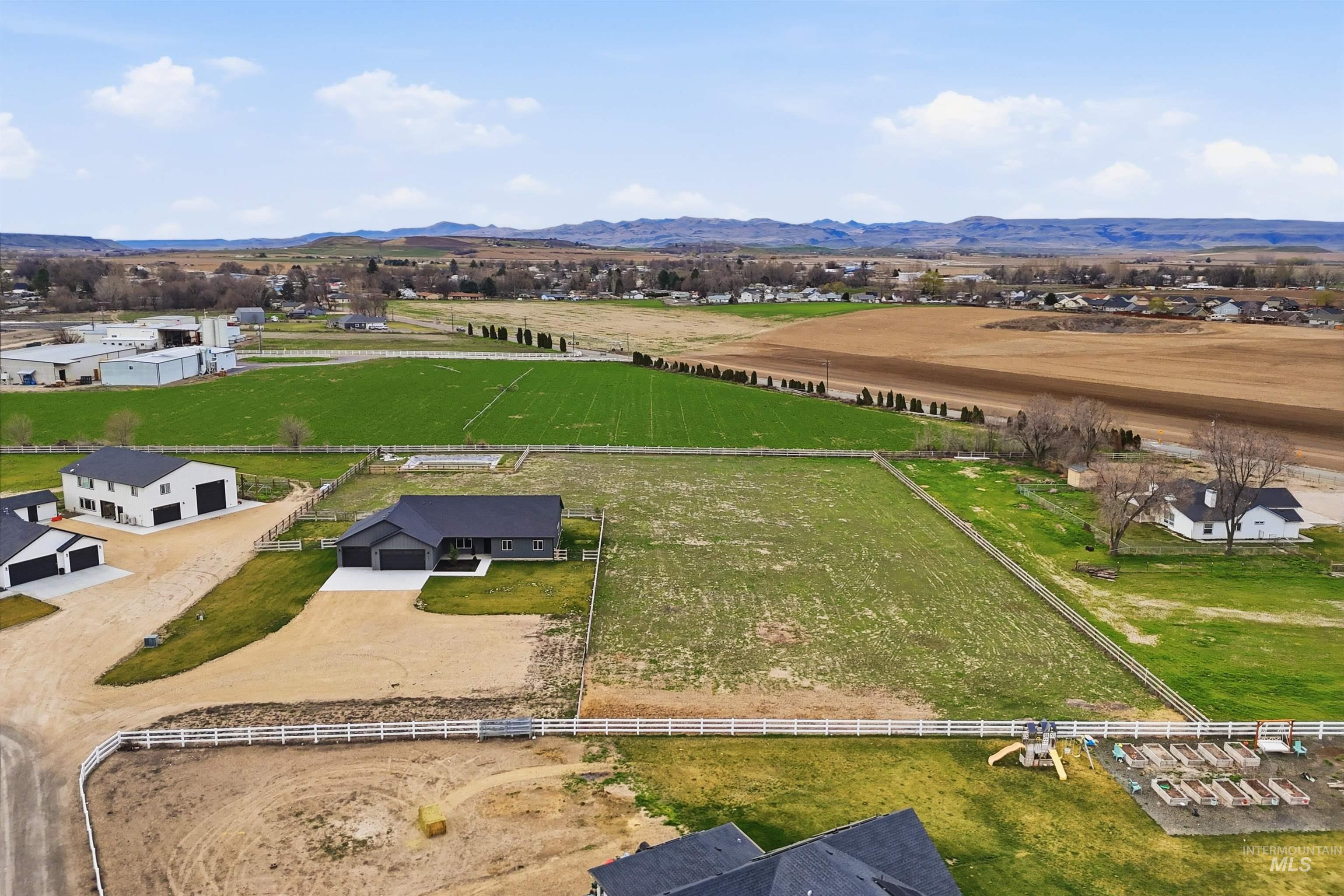 6617 Red Rock Road Marsing, ID 83639 - Photo 29 of 39 Overview of rural landscape with a mountainous background