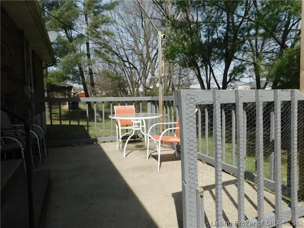 $189,900 | 116 Nichols Avenue, Salem, IN 47167