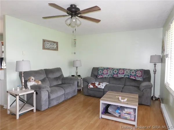 $189,900 | 116 Nichols Avenue, Salem, IN 47167