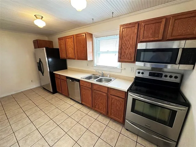 $254,900 | 1026 East 21st Avenue, Kansas City, MO 64116