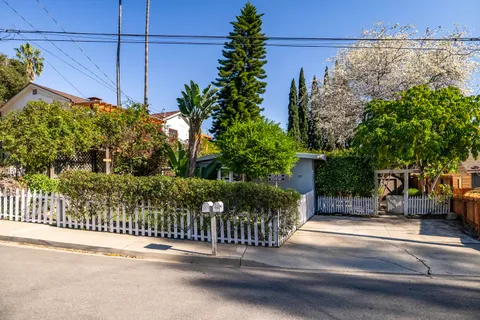 $1,650,000 | 18-20 Betty Drive, Santa Barbara, CA 93105