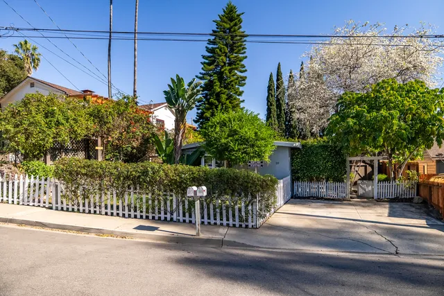 $1,650,000 | 18-20 Betty Drive, Santa Barbara, CA 93105
