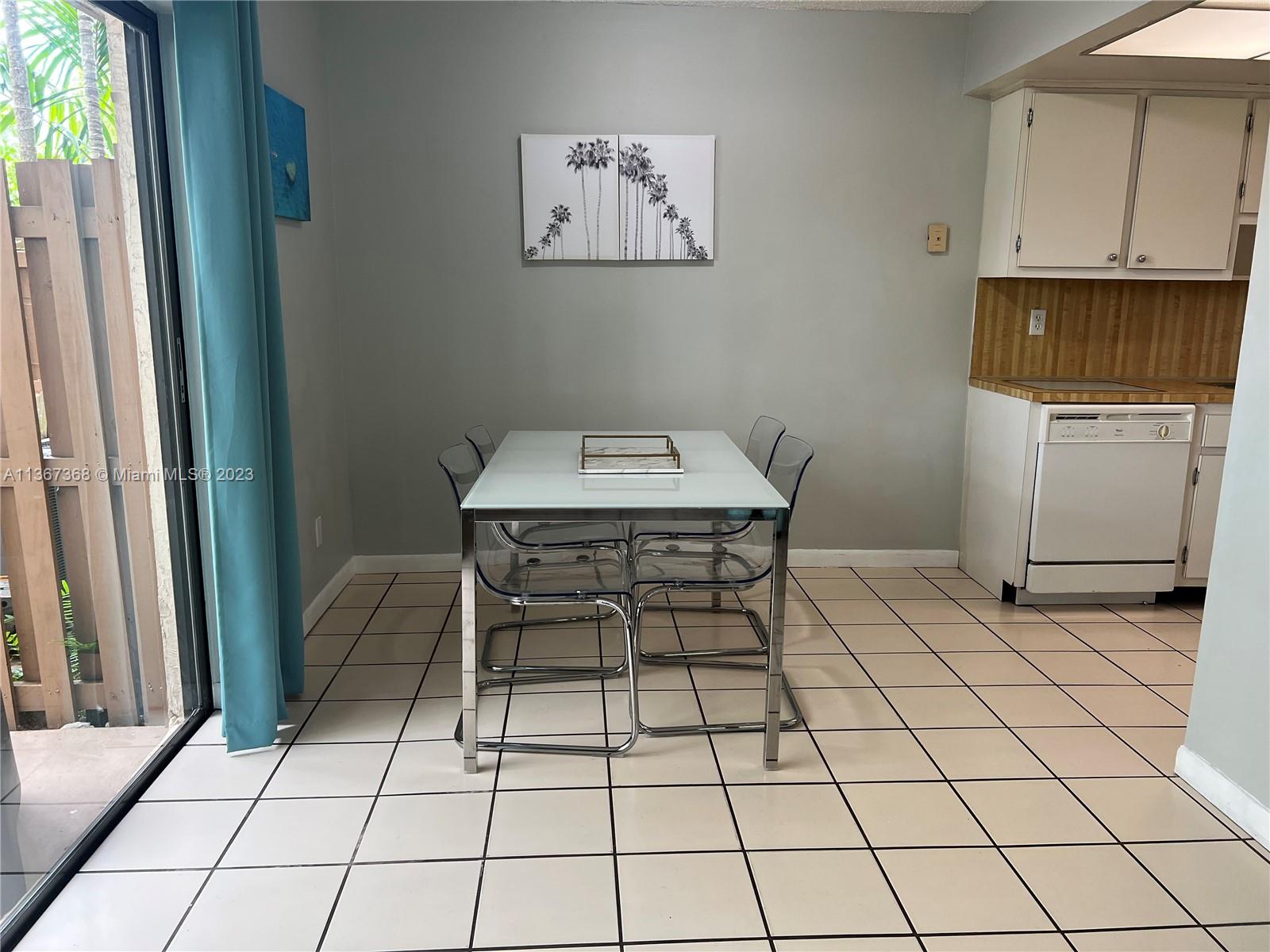 11474 Southwest 109th Road, Unit 43C Miami, FL 33176 - Photo 3 of 7 Gallery Image 3