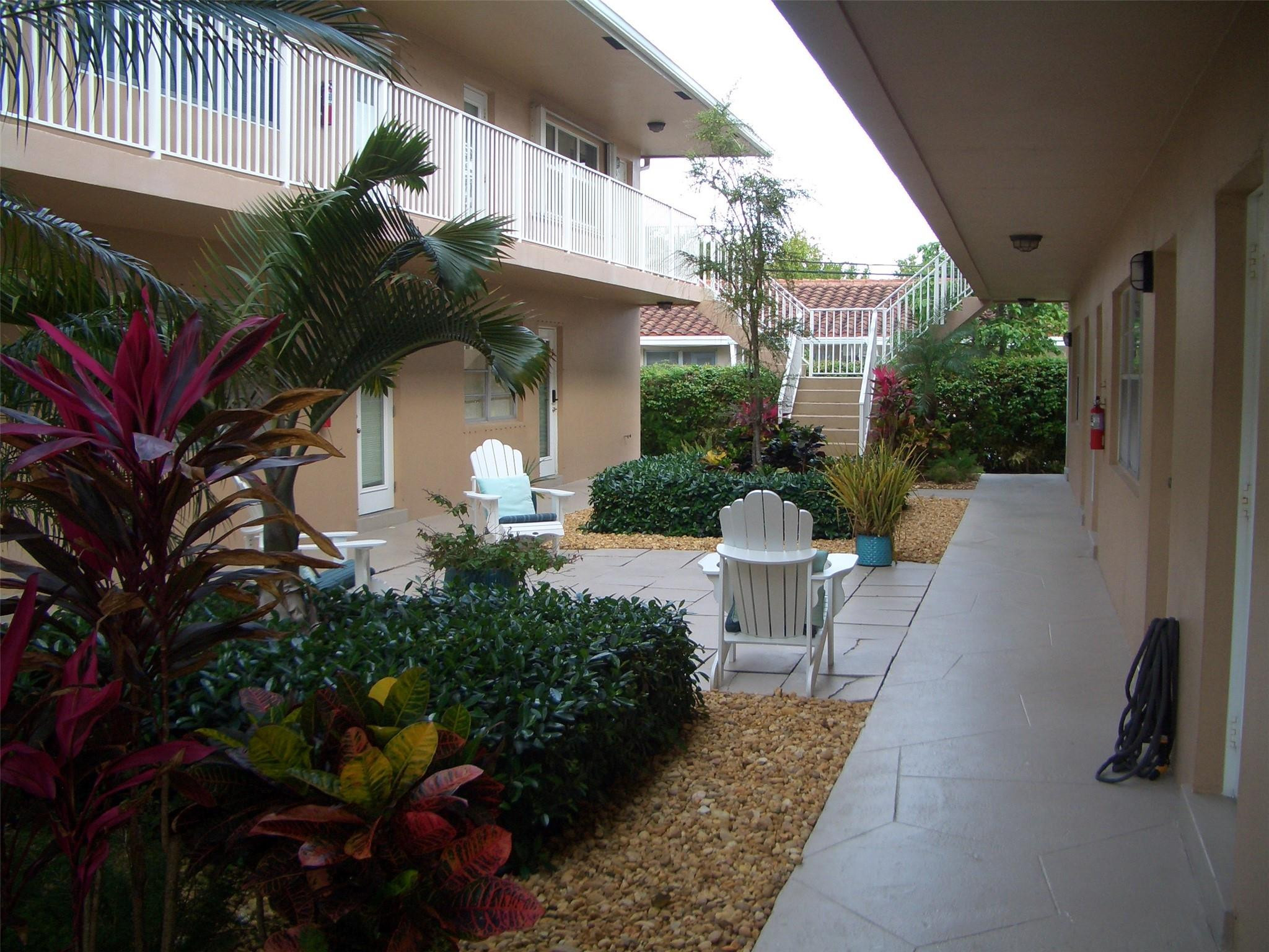 2737 Northeast 28th Street, Unit 7W Lighthouse Point, FL 33064 - Photo 13 of 15 Photo 13