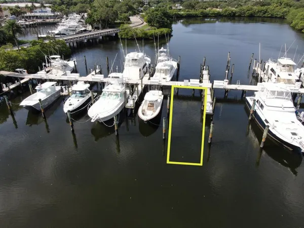 $2,000 | 3232 Casseekey Island Road, Jupiter, FL 33477