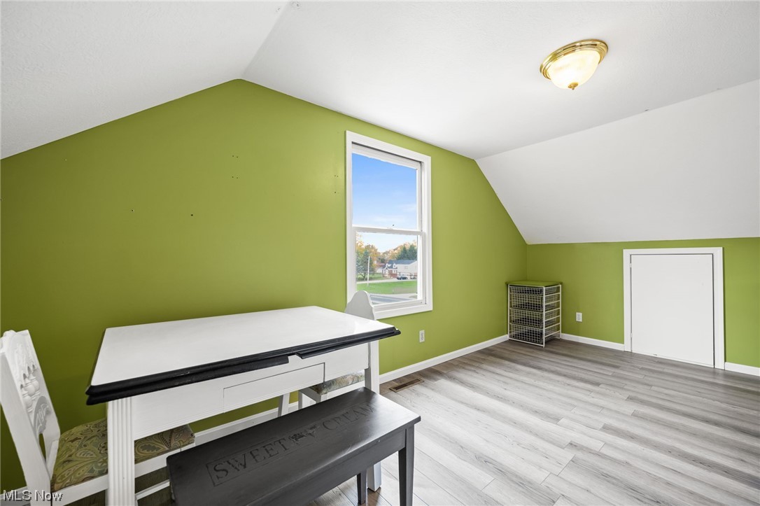 4108 Everett Road Akron, OH 44333 - Photo 22 of 34 Bonus space/ craft room