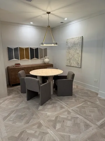 $4,100 | 1800 Amberley Court, Unit 102, Lake Forest, IL 60045