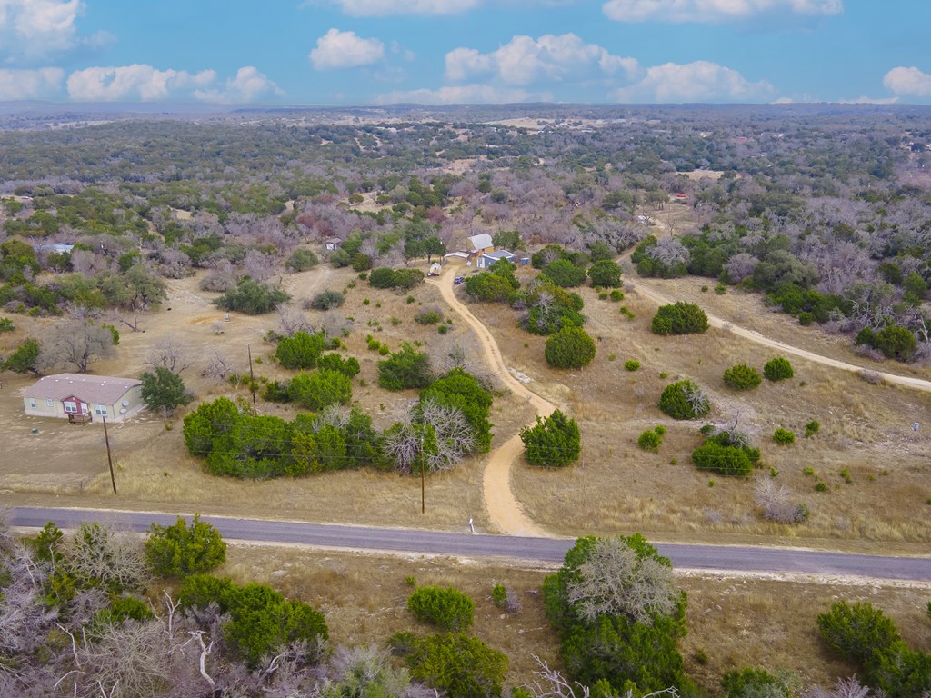 123 Birch Road Fredericksburg, TX 78624 - Photo 5 of 60