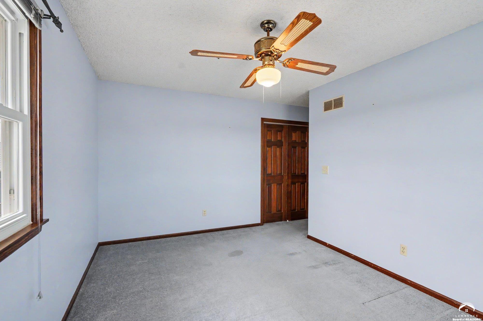 4419 Indiana Road Ottawa, KS 66067 - Photo 15 of 55