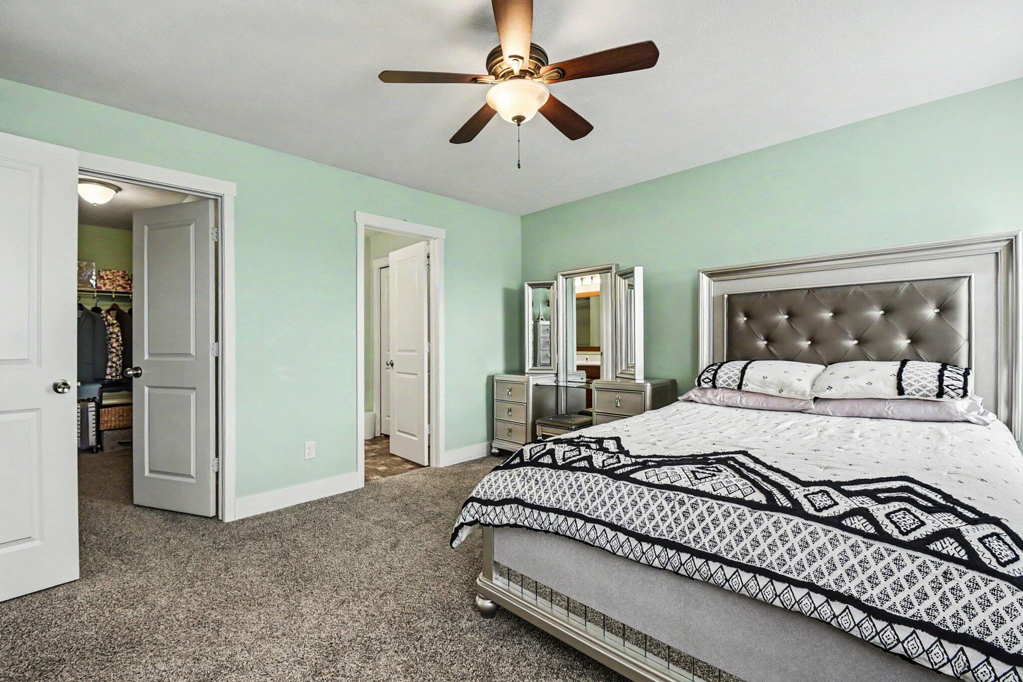 5954 Sable Ridge Drive Southeast Kentwood, MI 49508 - Photo 8 of 19 IMG_1107 (1)