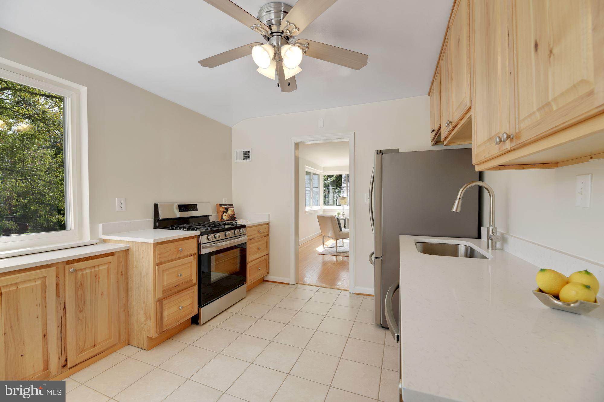 1210 North Stuart Street Arlington, VA 22201 - Photo 8 of 31